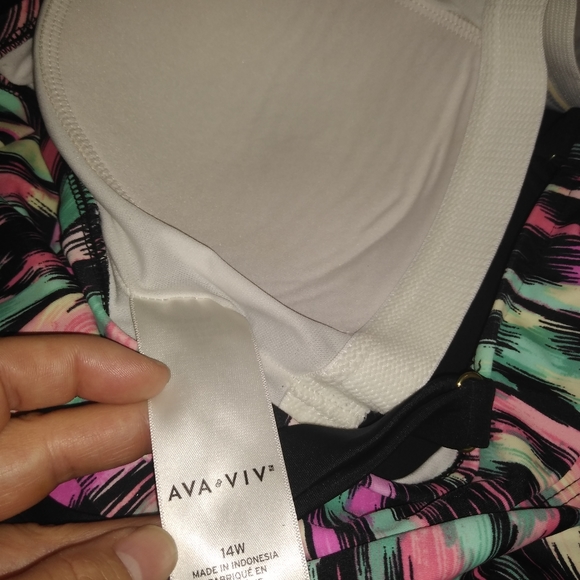 Ava & viv colorfully bikini top plus size '14 W". - Picture 4 of 7